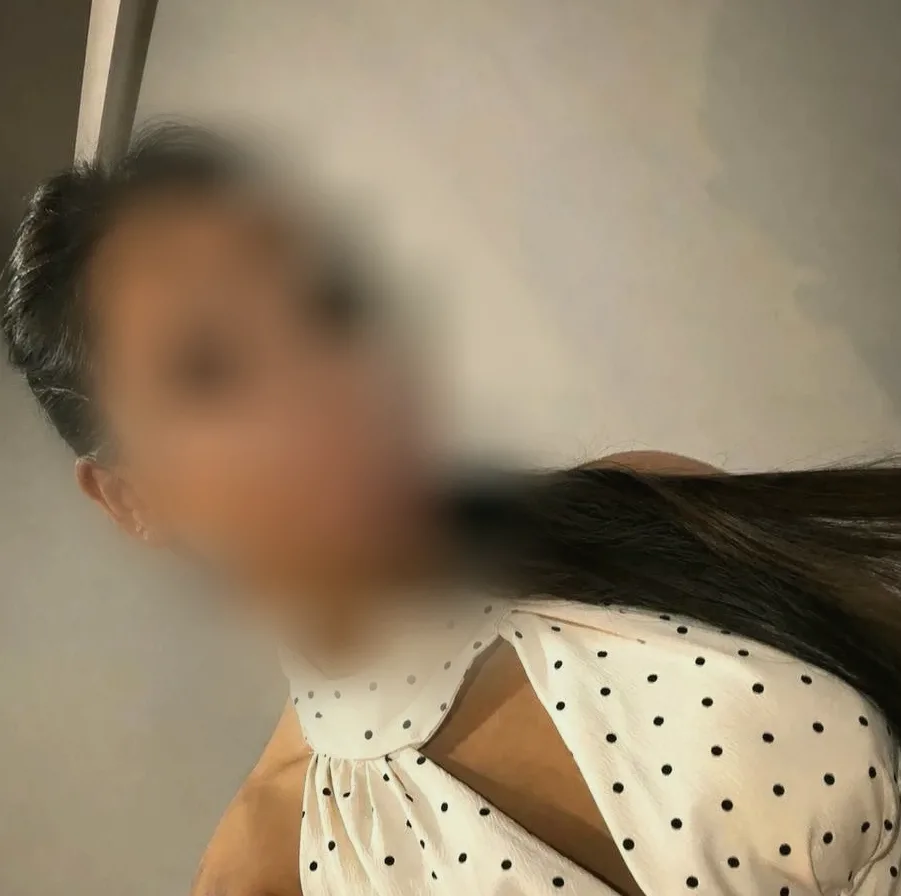 Neus, 25 años